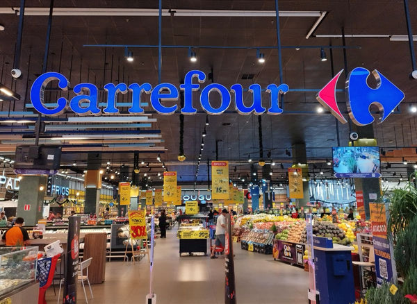 Carrefour interdit de vendre le cocktail Emily in Paris : la justice française s'oppose